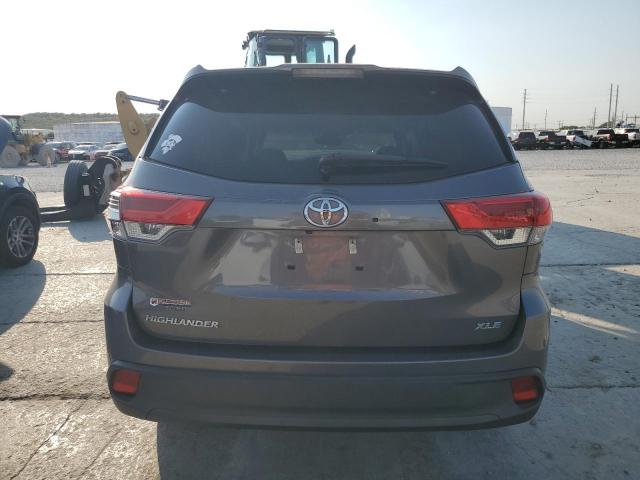 Photo 6 from auction – 2017 TOYOTA HIGHLANDER with VIN 5TDKZRFH4HS509291