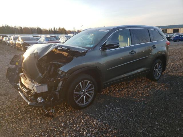 TOYOTA HIGHLANDER 2017 with VIN 5TDJZRFH9HS476588 - Photo from auction