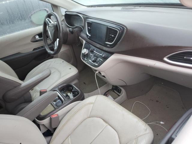 Photo 8 from auction – 2017 CHRYSLER PACIFICA T with VIN 2C4RC1BG5HR613747