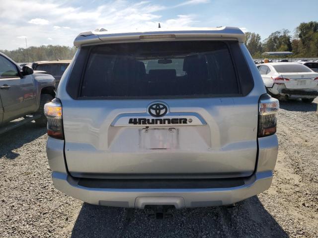 Photo 6 from auction – 2016 TOYOTA 4RUNNER SR with VIN JTEBU5JR1G5300002
