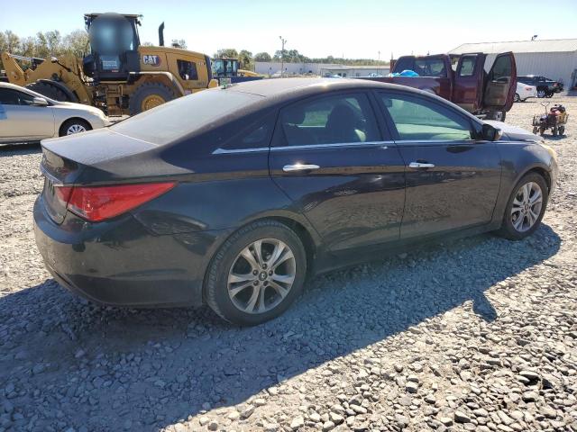 Photo 3 from auction – 2013 HYUNDAI SONATA SE with VIN 5NPEC4AC1DH673272