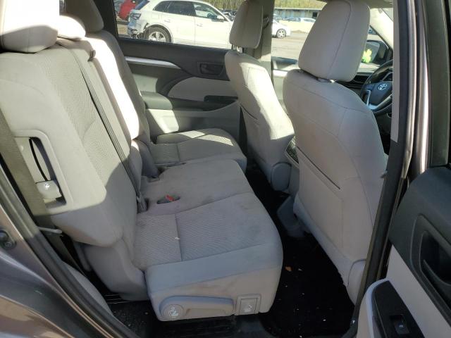 Photo 11 from auction – 2015 TOYOTA HIGHLANDER with VIN 5TDBKRFH3FS189382