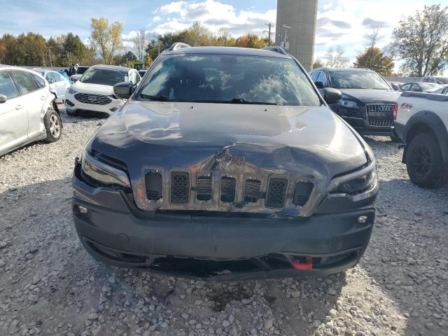 Photo 5 from auction – 2019 JEEP CHEROKEE T with VIN 1C4PJMBXXKD217368