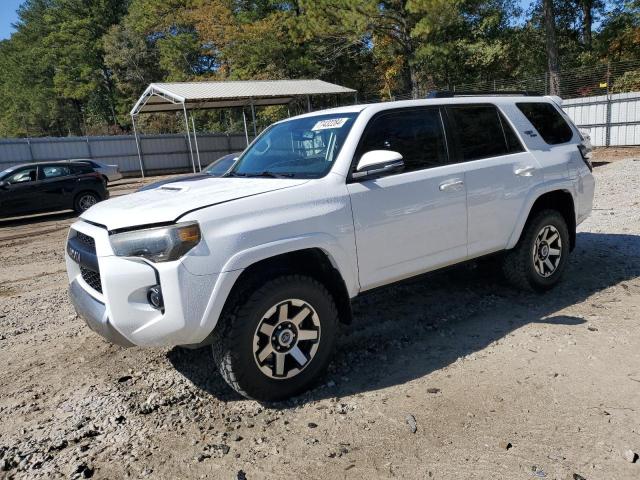 TOYOTA 4RUNNER SR 2019 with VIN JTEBU5JR7K5682951 - Photo from auction
