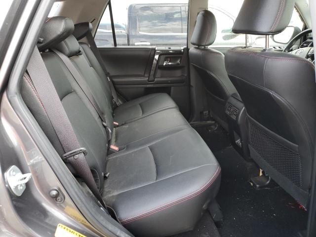 Photo 10 from auction – 2020 TOYOTA 4RUNNER SR with VIN JTEBU5JR2L5743821