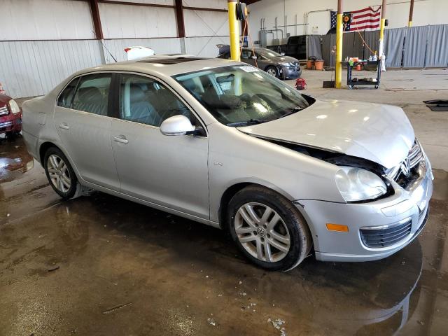 Photo 4 from auction – 2007 VOLKSWAGEN JETTA WOLF with VIN 3VWEF71K07M174670