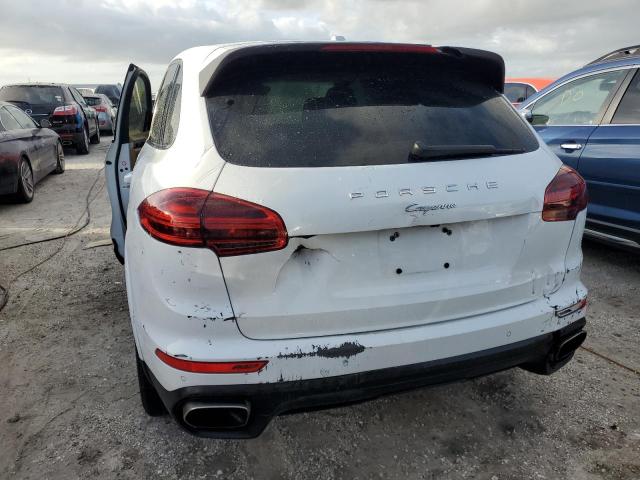 Photo 6 from auction – 2017 PORSCHE CAYENNE with VIN WP1AA2A26HKA88094
