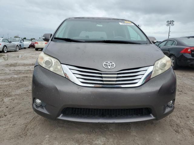 Photo 5 from auction – 2013 TOYOTA SIENNA XLE with VIN 5TDYK3DC7DS320776