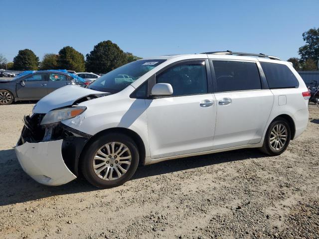 TOYOTA SIENNA XLE 2011 with VIN 5TDYK3DC1BS142876 - Photo from auction