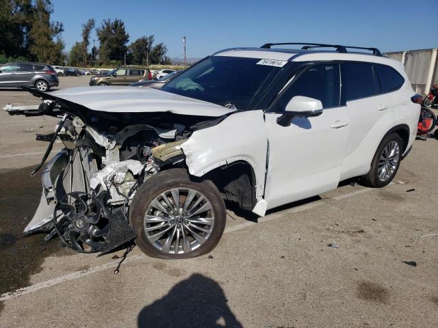 TOYOTA HIGHLANDER 2023 with VIN 5TDKDRAH3PS509237 - Photo from auction