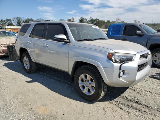 Photo 4 from auction – 2016 TOYOTA 4RUNNER SR with VIN JTEBU5JR1G5300002