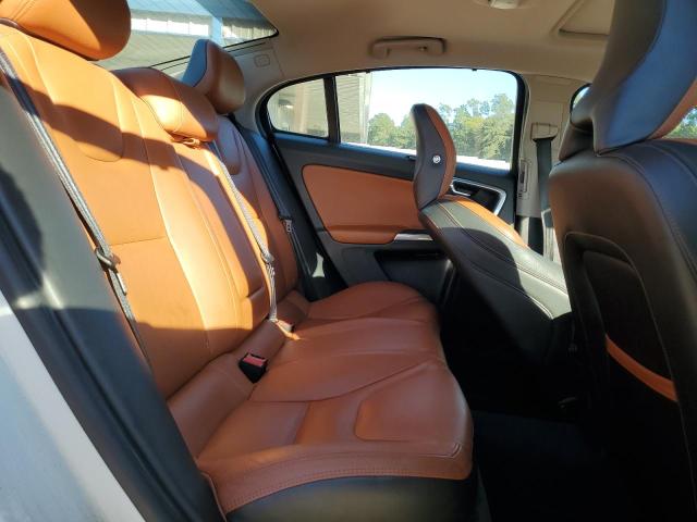 Photo 10 from auction – 2017 VOLVO S60 PLATIN with VIN LYV402HM9HB140468