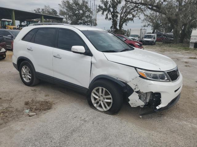 Photo 4 from auction – 2014 KIA SORENTO LX with VIN 5XYKT4A72EG491210