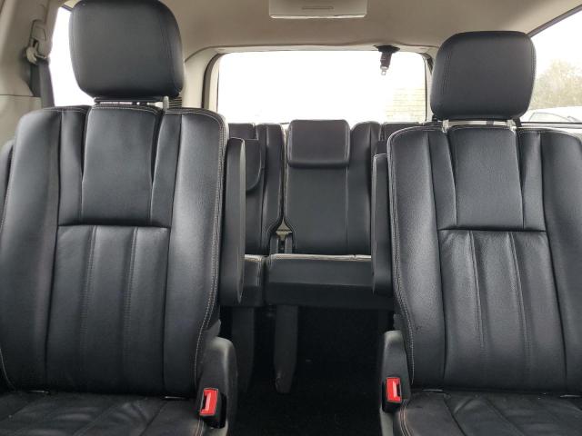 Photo 10 from auction – 2014 CHRYSLER TOWN & COU with VIN 2C4RC1BG4ER183429