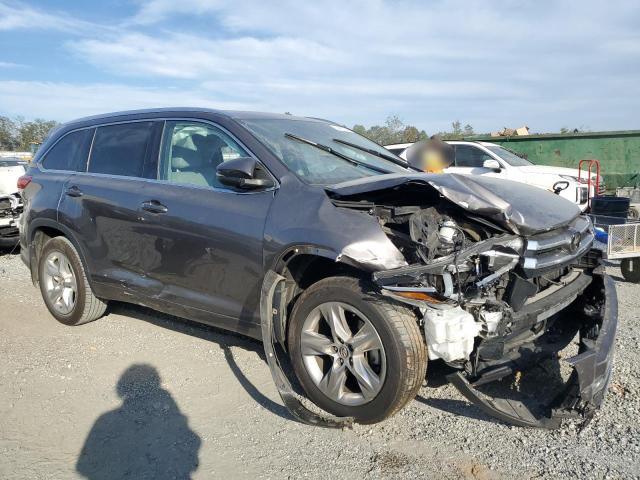 Photo 4 from auction – 2017 TOYOTA HIGHLANDER with VIN 5TDDZRFH6HS412540