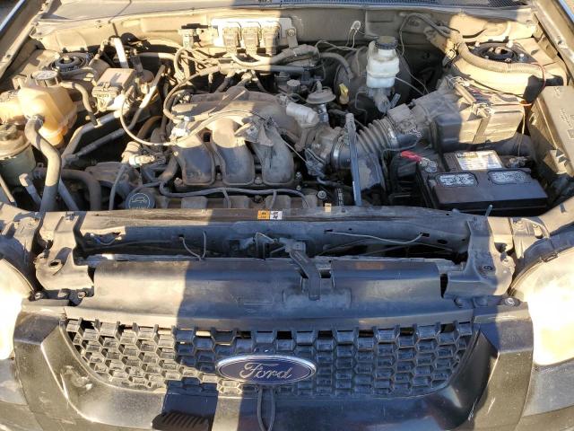 Photo 12 from auction – 2005 FORD ESCAPE LIM with VIN 1FMCU94115KD76268
