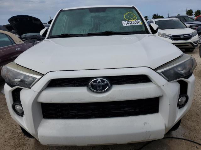 Photo 5 from auction – 2016 TOYOTA 4RUNNER SR with VIN JTEBU5JRXG5345777