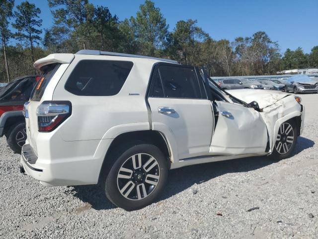 Photo 3 from auction – 2014 TOYOTA 4RUNNER SR with VIN JTEBU5JR4E5190611
