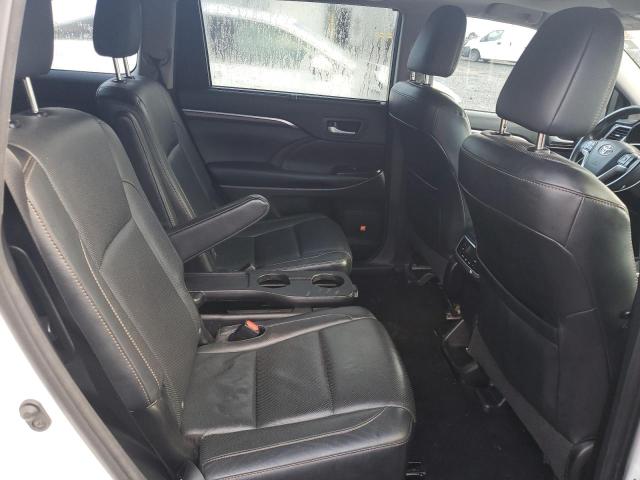 Фото 11 с аукциона – 2016 TOYOTA HIGHLANDER с VIN 5TDDKRFH1GS262632