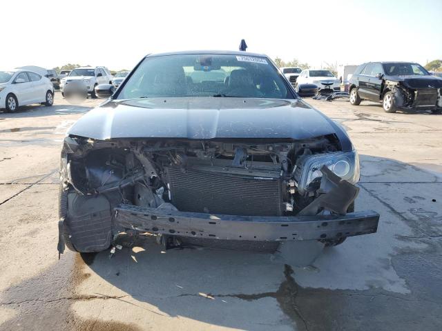 Photo 5 from auction – 2018 CHRYSLER 300 S with VIN 2C3CCABG8JH243884
