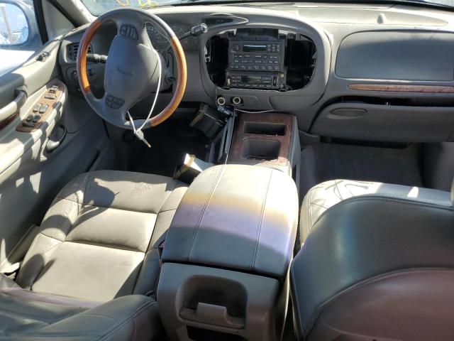 صورة رقم 8 من المزاد - 2000 LINCOLN NAVIGATOR مع VIN 5LMFU28A7YLJ21909