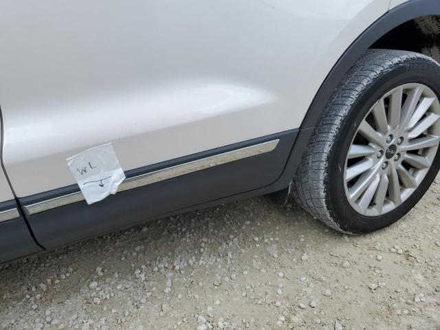 Photo 13 from auction – 2019 LINCOLN MKC with VIN 5LMCJ1C96KUL52109