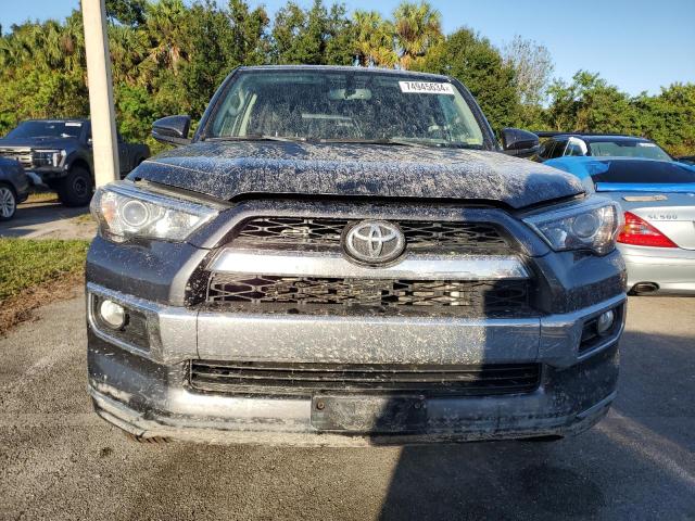 Photo 5 from auction – 2017 TOYOTA 4RUNNER SR with VIN JTEBU5JR7H5408979