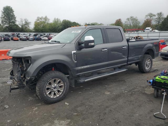 FORD F350 SUPER 2017 with VIN 1FT8W3BTXHEE68004 - Photo from auction