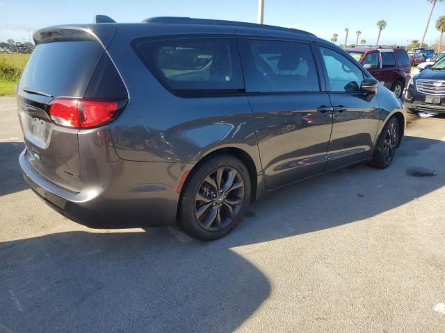 Photo 3 from auction – 2019 CHRYSLER PACIFICA L with VIN 2C4RC1GG9KR720333