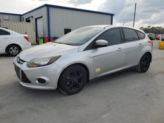 FORD FOCUS SE 2014 with VIN 1FADP3K28EL400560 - Photo from auction