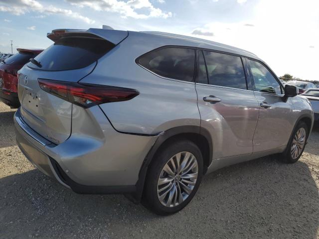Photo 3 from auction – 2024 TOYOTA HIGHLANDER with VIN 5TDKDRAH6RS533633