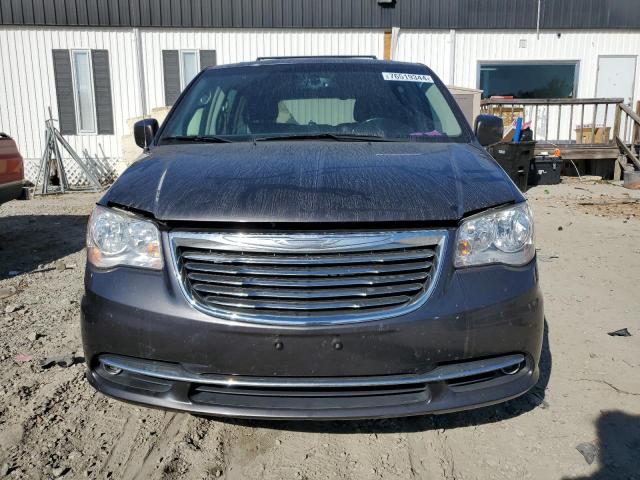 Photo 5 from auction – 2016 CHRYSLER TOWN & COU with VIN 2C4RC1BG1GR299514