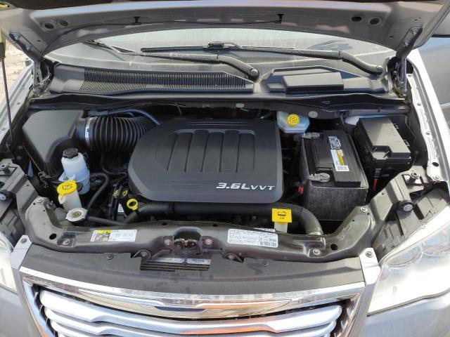 Photo 12 from auction – 2013 CHRYSLER TOWN & COU with VIN 2C4RC1BG1DR714908