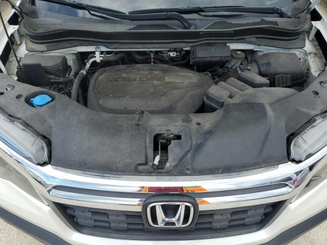 Photo 12 from auction – 2018 HONDA RIDGELINE with VIN 5FPYK3F65JB005408