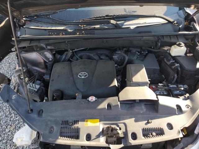 Photo 12 from auction – 2018 TOYOTA HIGHLANDER with VIN 5TDBZRFH4JS494569