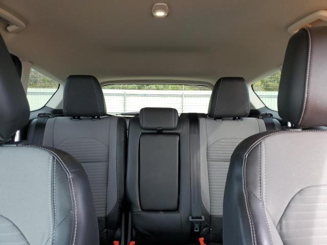 Photo 10 from auction – 2019 FORD ESCAPE SE with VIN 1FMCU9GD5KUC17954