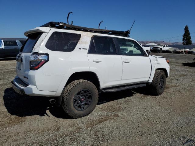 Photo 3 from auction – 2020 TOYOTA 4RUNNER SR with VIN JTEBU5JRXL5737622
