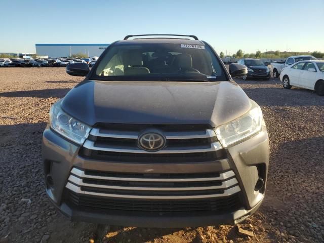 Photo 5 from auction – 2018 TOYOTA HIGHLANDER with VIN 5TDZZRFH8JS250230