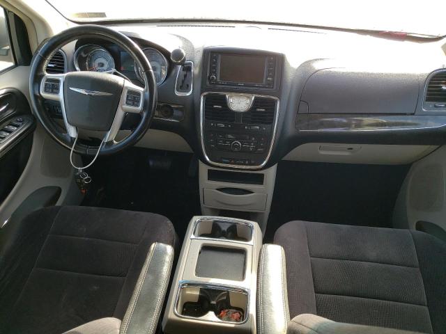 Photo 8 from auction – 2011 CHRYSLER TOWN & COU with VIN 2A4RR5DG5BR676741