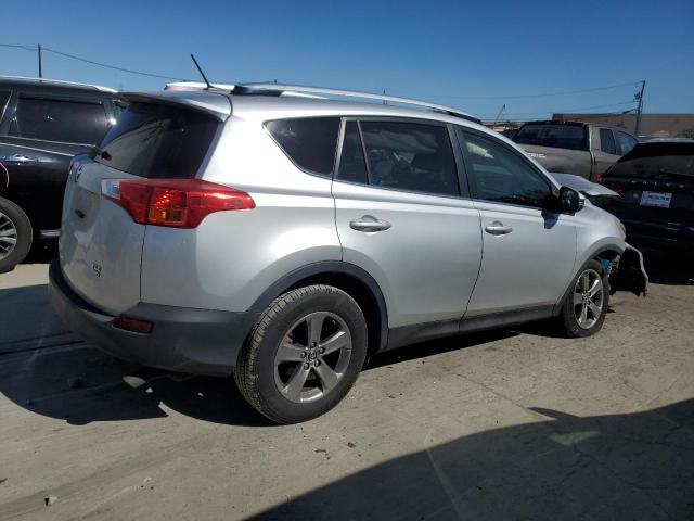 Photo 3 from auction – 2015 TOYOTA RAV4 XLE with VIN JTMRFREV6FD113886