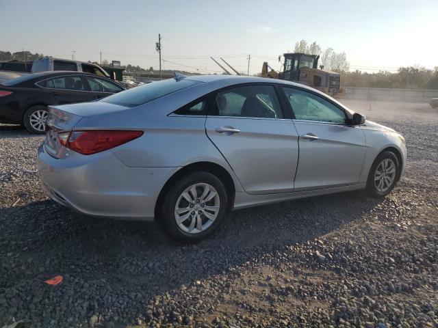 Photo 3 from auction – 2012 HYUNDAI SONATA GLS with VIN 5NPEB4AC6CH309852