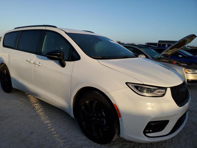Photo 4 from auction – 2024 CHRYSLER PACIFICA T with VIN 2C4RC1BG7RR113624