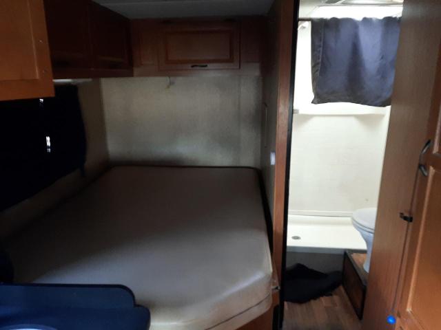 Photo 9 from auction – 2015 FORD ECONOLINE with VIN 1FDWE3FL7FDA24050