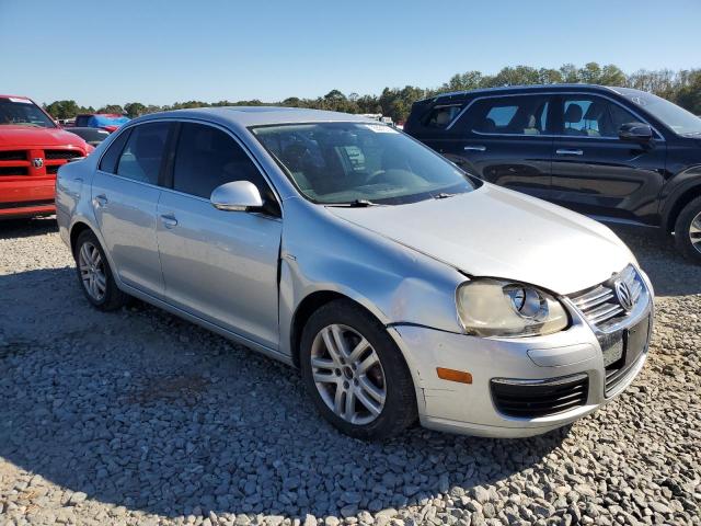 Photo 4 from auction – 2007 VOLKSWAGEN JETTA WOLF with VIN 3VWEF71K87M176666