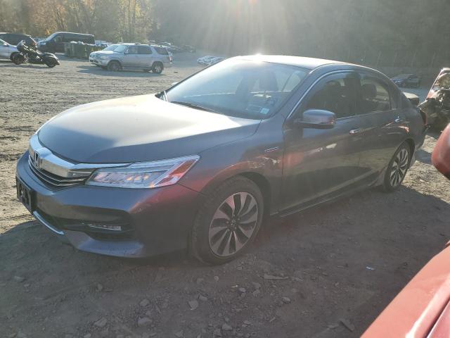 Photo 1 from auction – 2017 HONDA ACCORD TOU with VIN JHMCR6F76HC020028