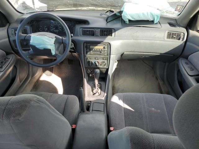 Photo 8 from auction – 2001 TOYOTA CAMRY CE with VIN 4T1BG22K11U036641
