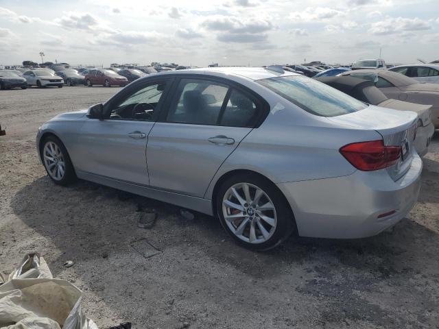 Photo 2 from auction – 2018 BMW 320 XI with VIN WBA8E5G55JNV01938