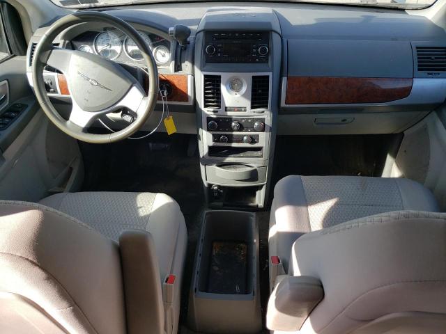 Photo 8 from auction – 2009 CHRYSLER TOWN & COU with VIN 2A8HR54159R506329