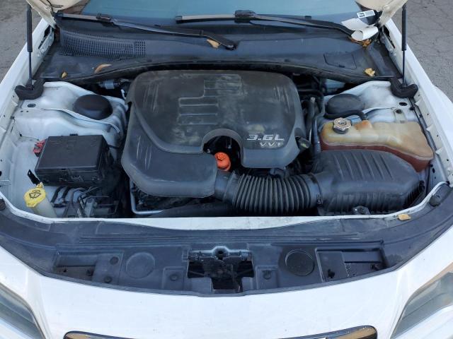 Фото 11 с аукциона – 2014 CHRYSLER 300 S с VIN 2C3CCABG2EH344747