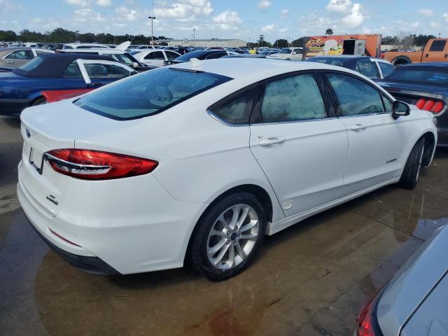 Photo 3 from auction – 2019 FORD FUSION SE with VIN 3FA6P0LU9KR262094